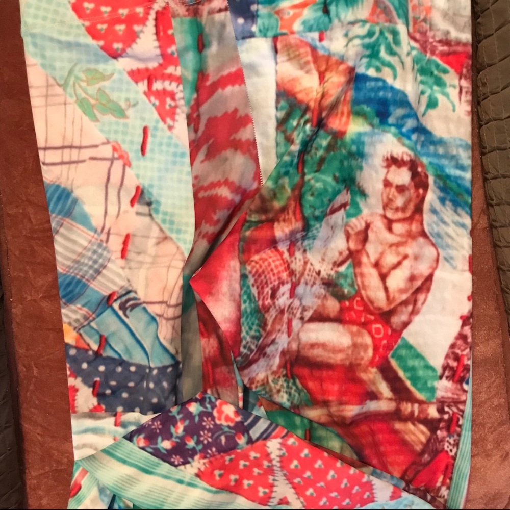 Vintage quilt design leggings